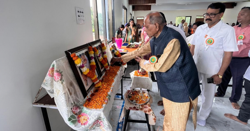 डोळखांब येथे पद्मभूषण डॉ. कर्मवीर भाऊराव पाटील यांची जयंती उत्साहात साजरी