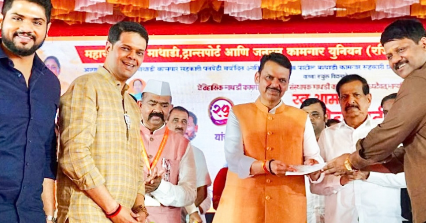 वाढदिवस साजरा न करता नगरसेवक भरत चव्हाण यांची दुष्काळग्रस्तांना मदत