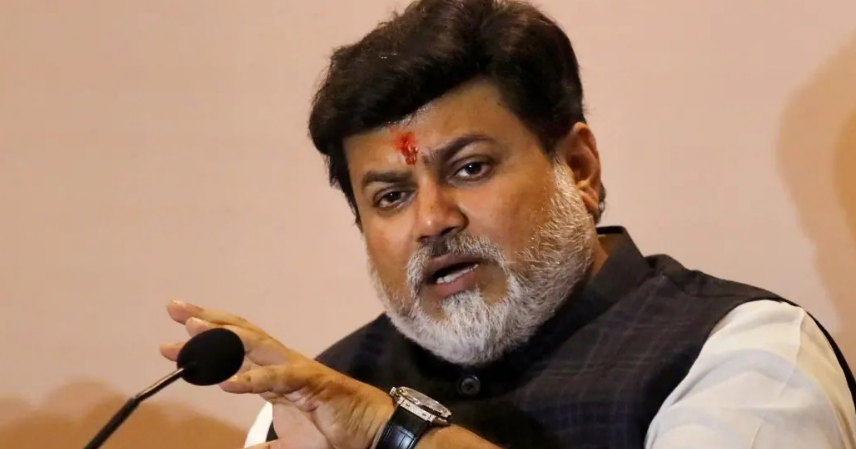 डॉ. उदय सामंत यांनी घेतली जिल्हाधिकाऱ्यांची व्हीसी
