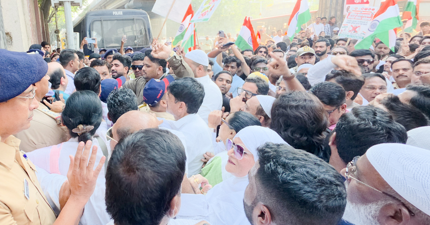 व्होट चोरीविरोधात भिवंडीत इंडिया आघाडी तर्फे उग्र निदर्शने